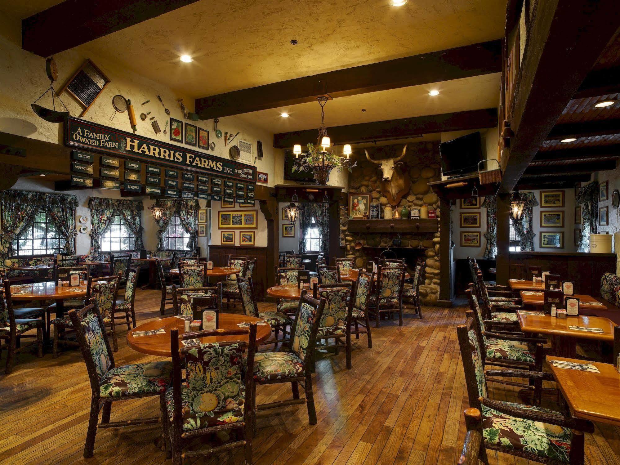 Harris Ranch Inn And Restaurant Huron Extérieur photo