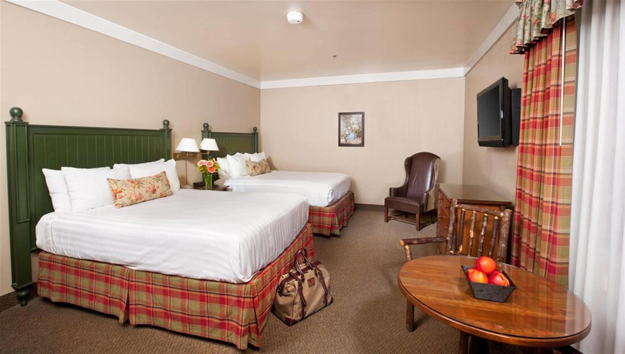 Harris Ranch Inn And Restaurant Huron Extérieur photo